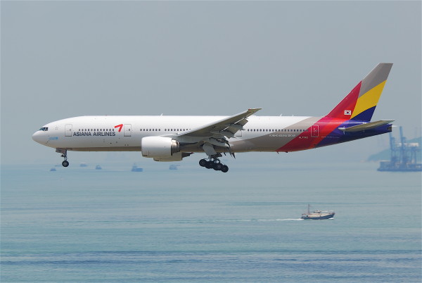 Asiana Airlines Boeing